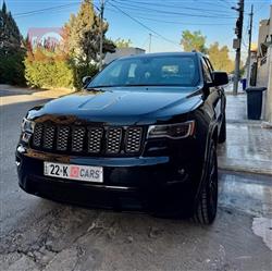 جیپ گراند شیرۆکی